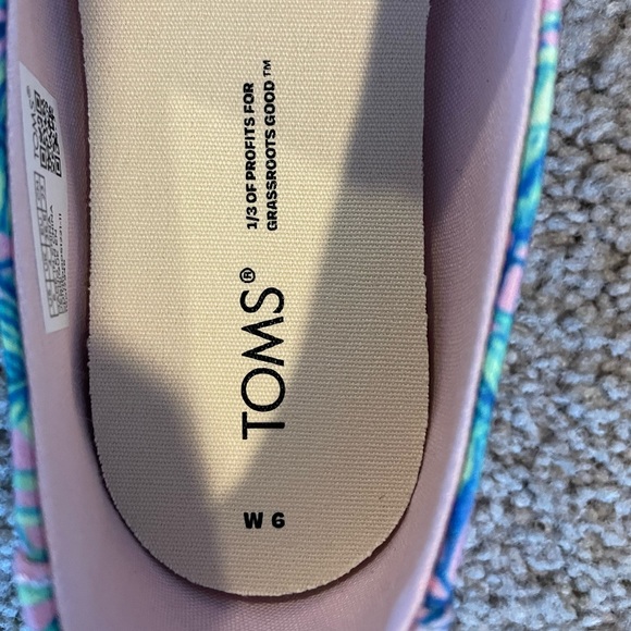 TOMS Alpargata Shoes - Picture 3 of 7